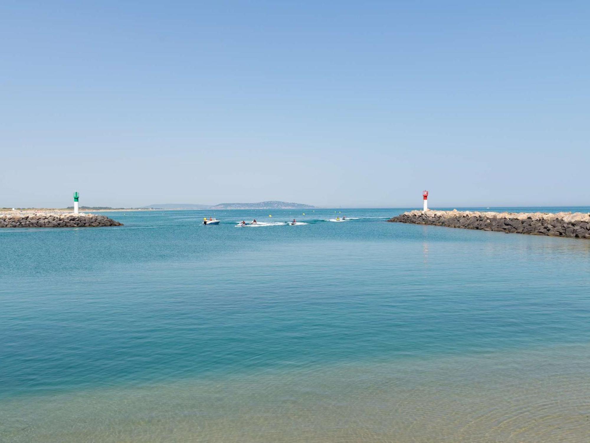 Duplex Renove Avec Clim, Terrasse Et Parking A Marseillan - Fr-1-387-162 Apartment ภายนอก รูปภาพ